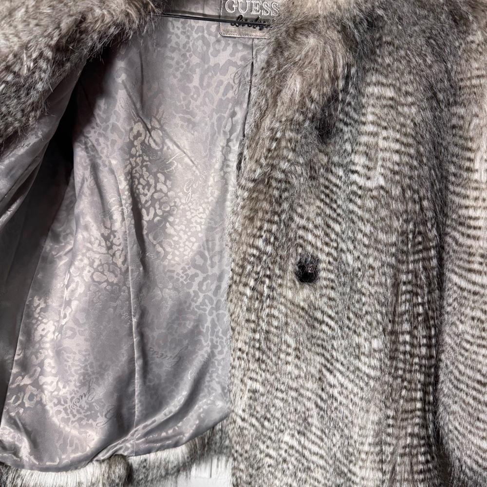 Guess Ladies Faux Fur 3/4 Sleeve Jacket Black & White Fur Size Medium - Picture 11 of 16